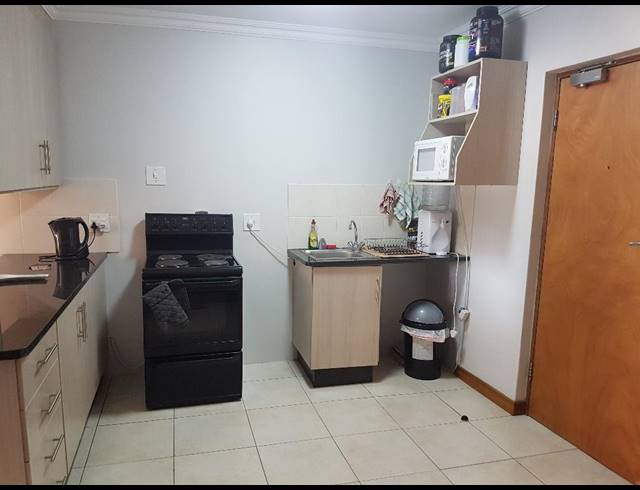 2 BEDROOM APARTMENT FOR SALE IN HILLCREST